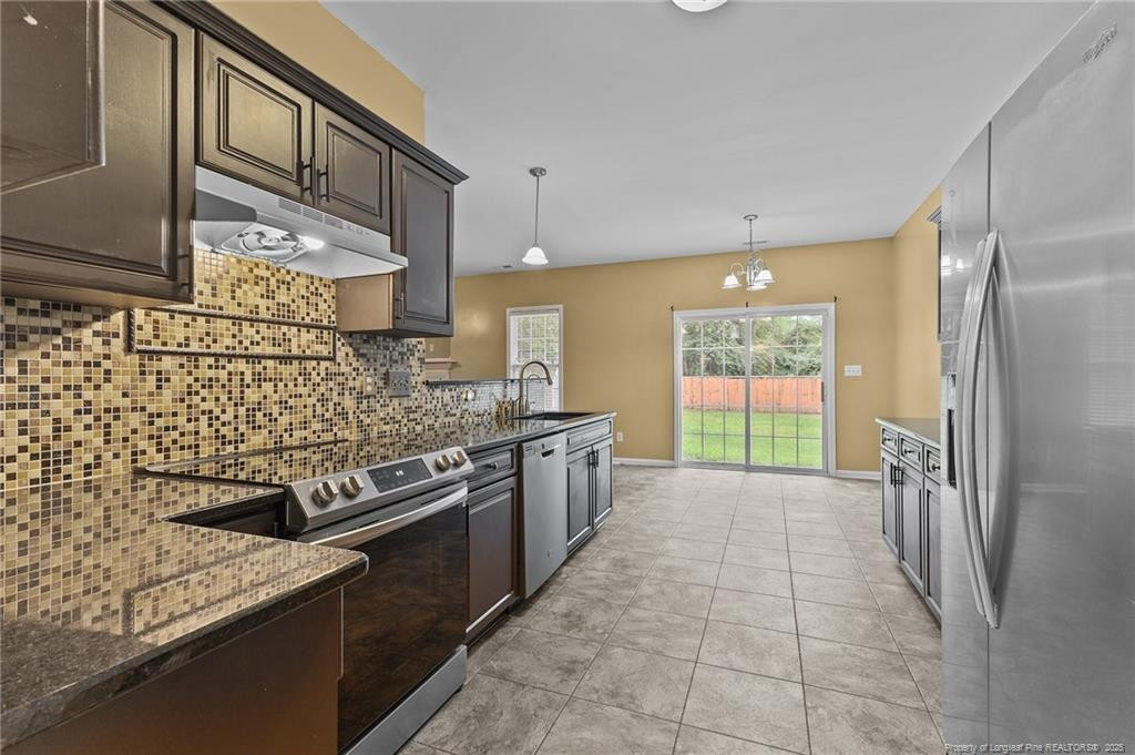 60 Hunters Way Property Photo 10