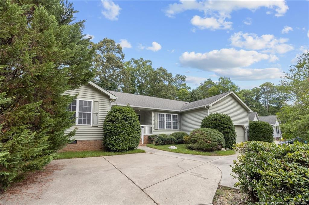 555 Argyll Drive Property Photo
