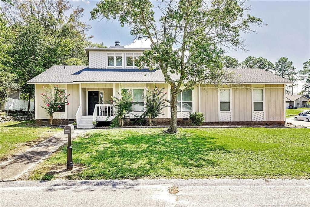 5843 Horton Place Property Photo 1