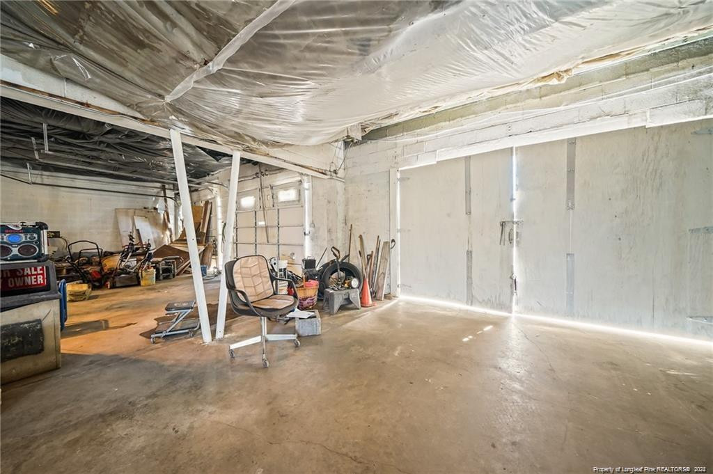 100 Poe Avenue Property Photo 13