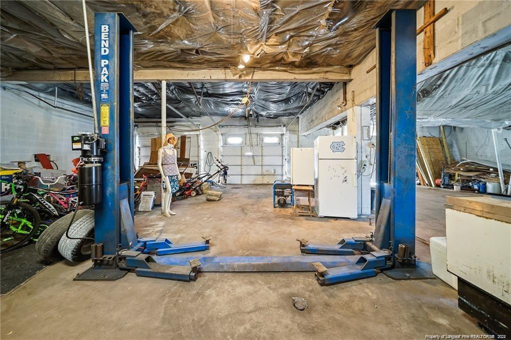 100 Poe Avenue Property Photo 14