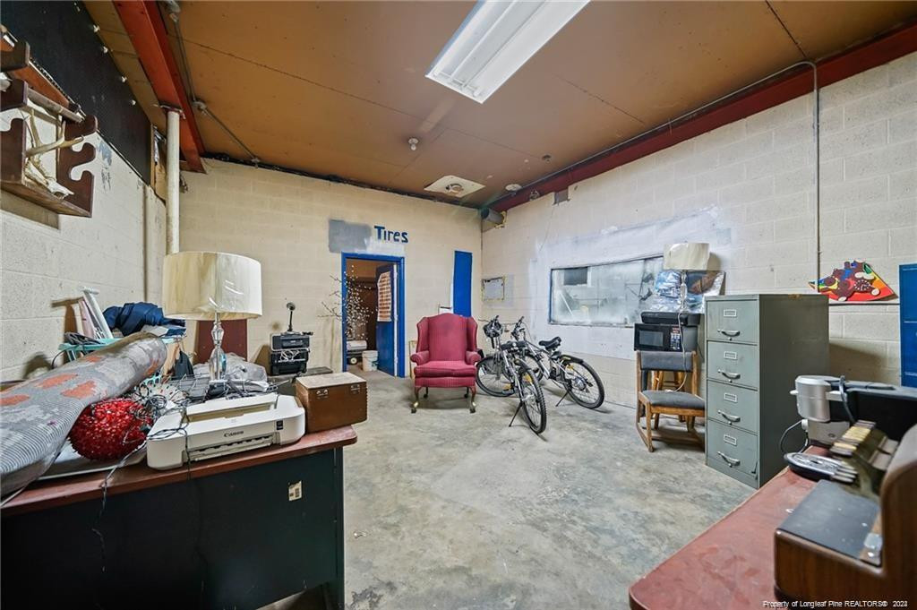 100 Poe Avenue Property Photo 21