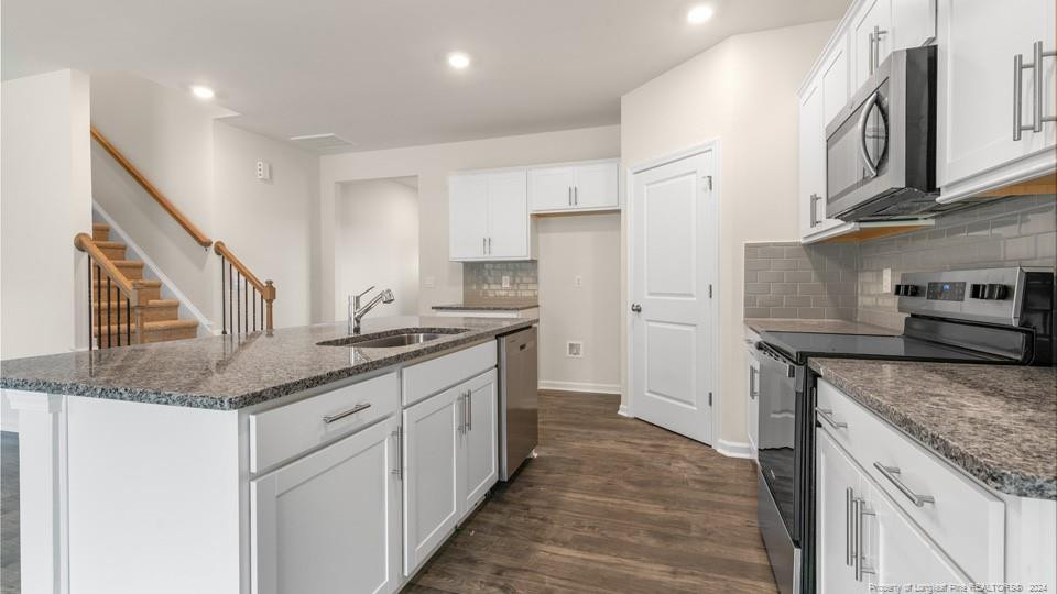 899 Misty Creek Drive Property Photo 10