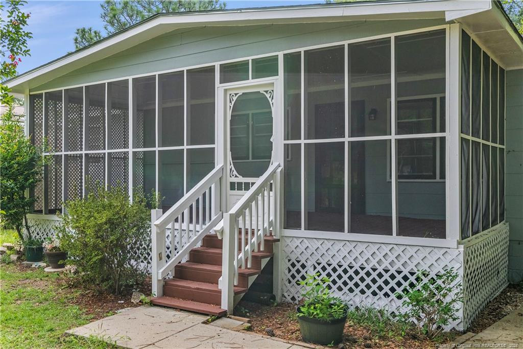 805 Minurva Court Property Photo 4