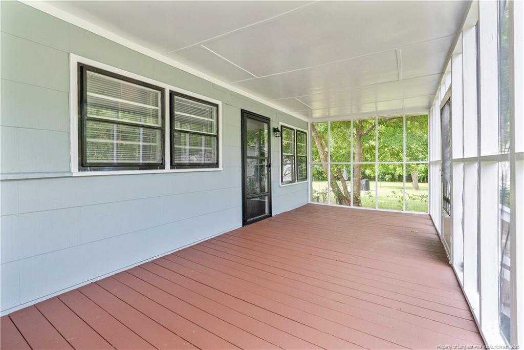 805 Minurva Court Property Photo 6
