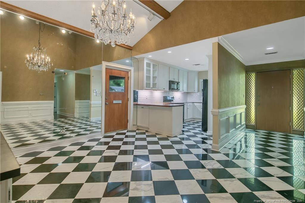 2116 Winterlochen Road Property Photo 8