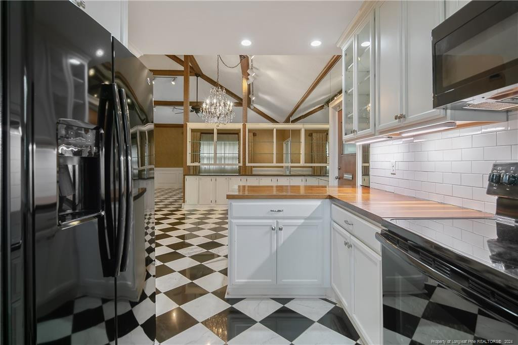 2116 Winterlochen Road Property Photo 16
