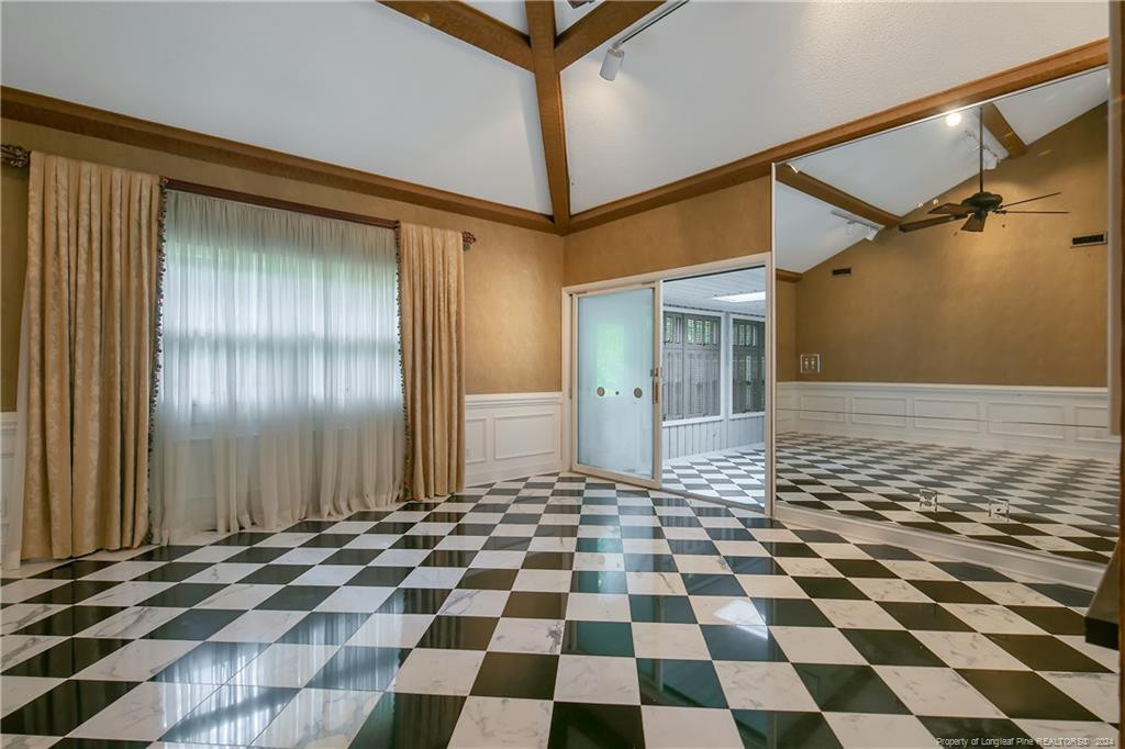 2116 Winterlochen Road Property Photo 17