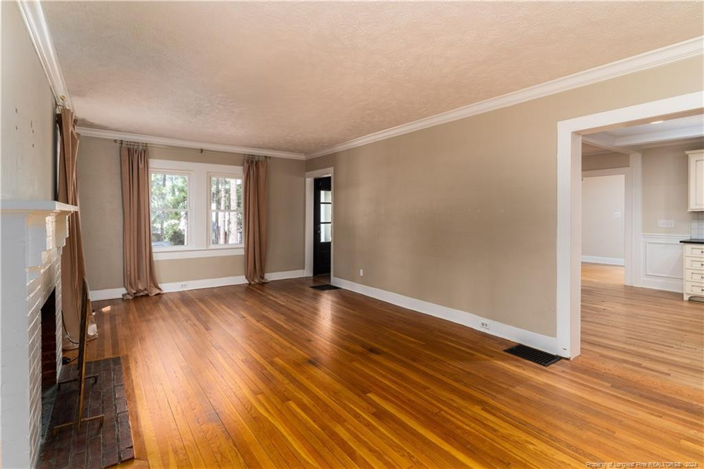 195 S Ridge Street Property Photo 8