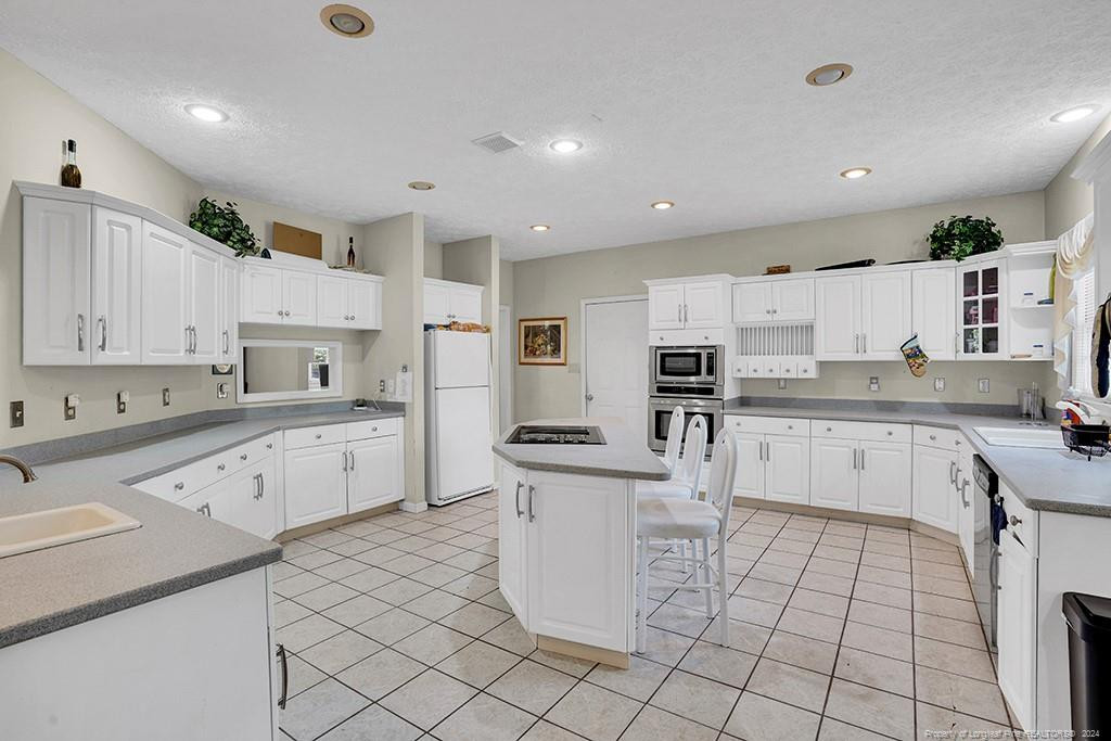 6209 Whitehall Drive Property Photo 22