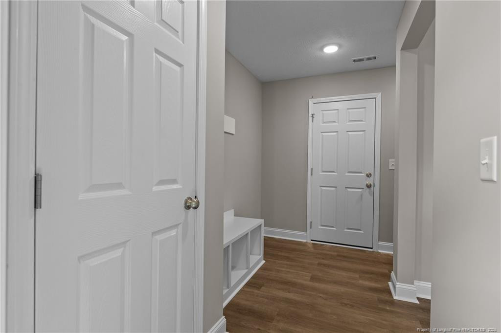 118 Return Drive Property Photo 16