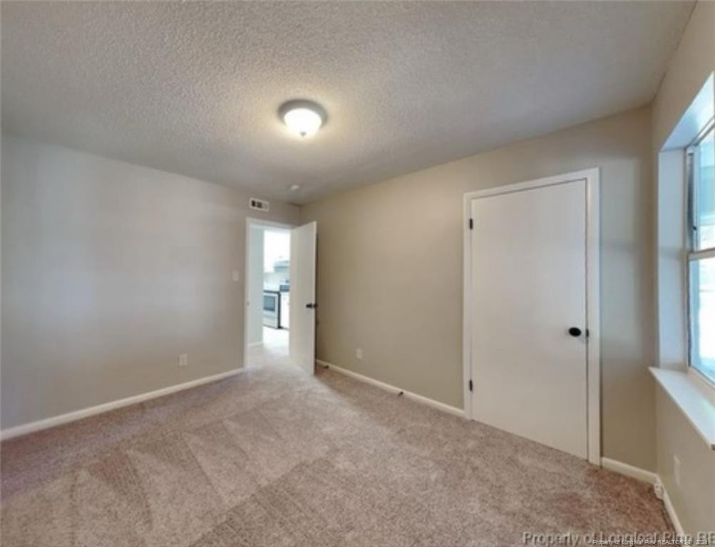 4805 Old Field Rd Property Photo 5