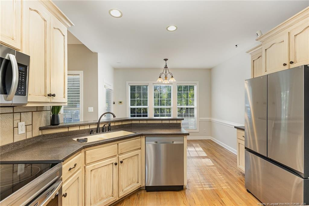 9404 Perimeter Court Property Photo 15