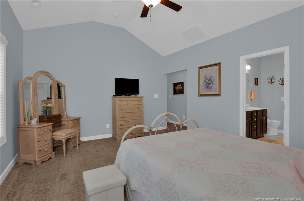 5733 Pondhaven Drive Property Photo 23