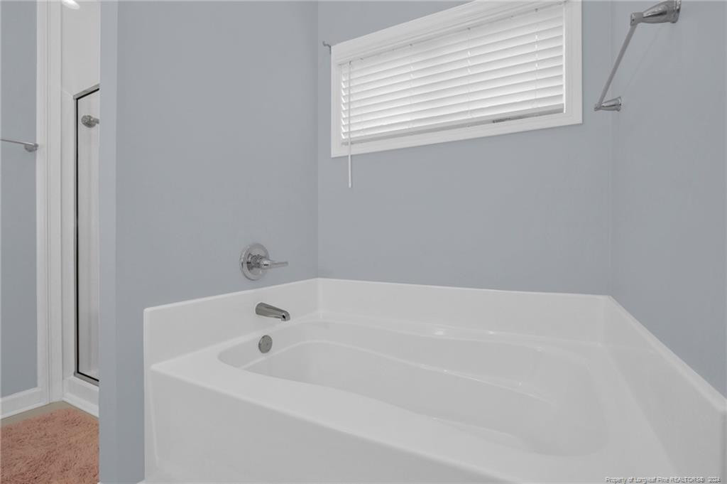 5733 Pondhaven Drive Property Photo 25