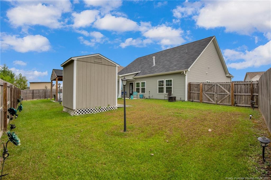 5733 Pondhaven Drive Property Photo 31