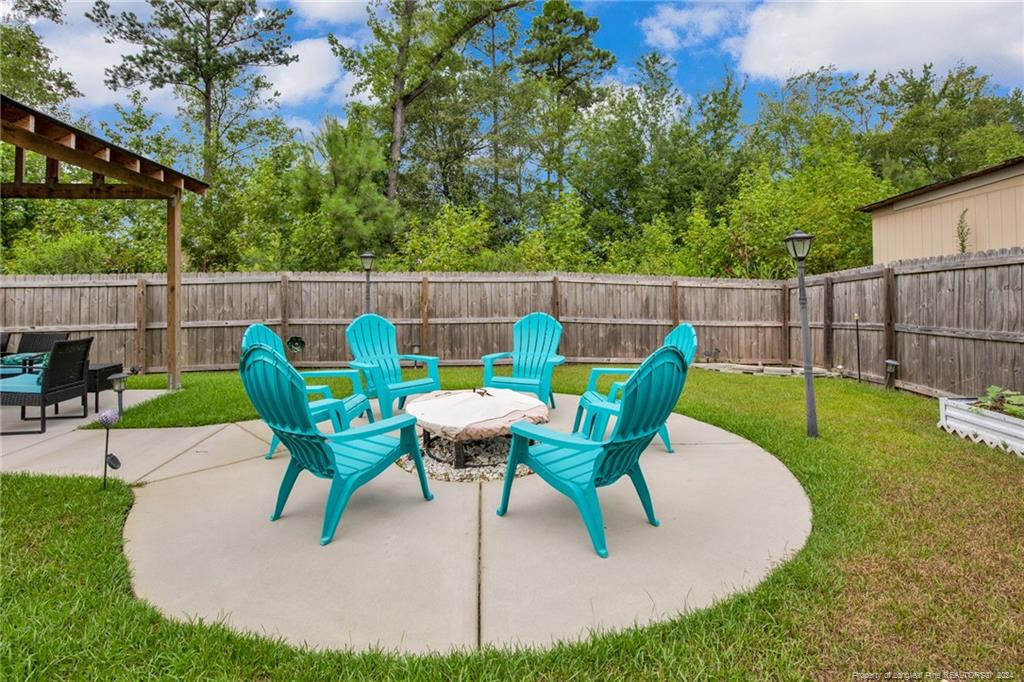 5733 Pondhaven Drive Property Photo 35