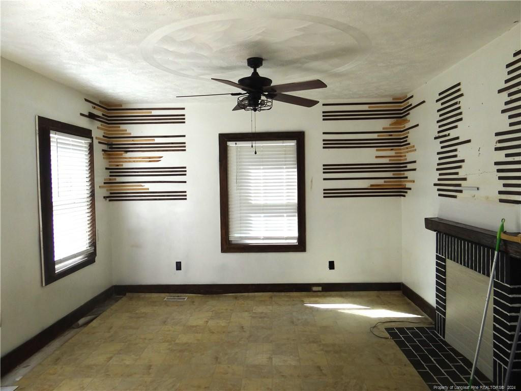 105 Kensington Circle Property Photo 2