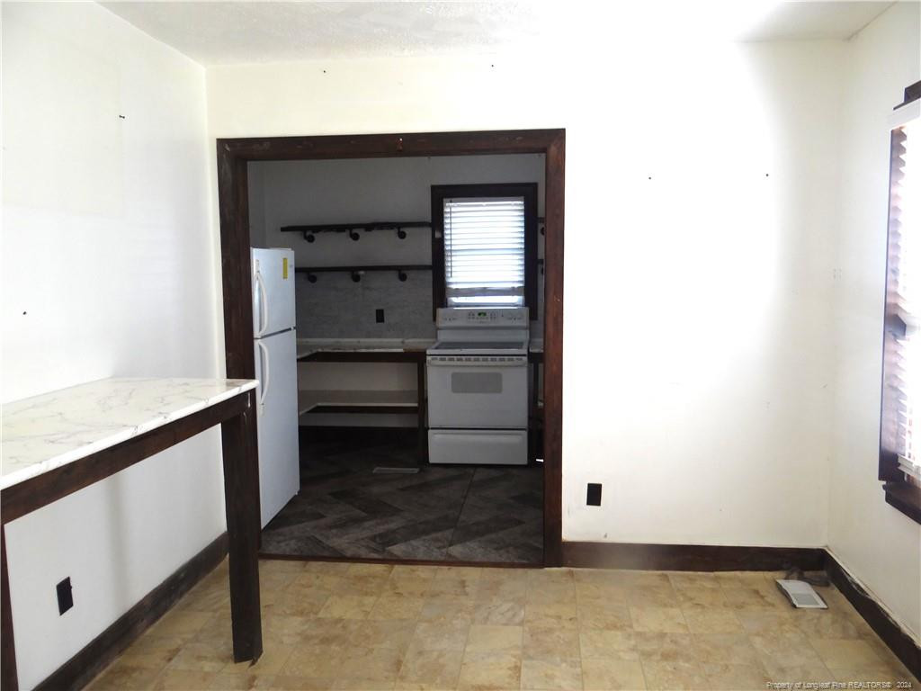 105 Kensington Circle Property Photo 4