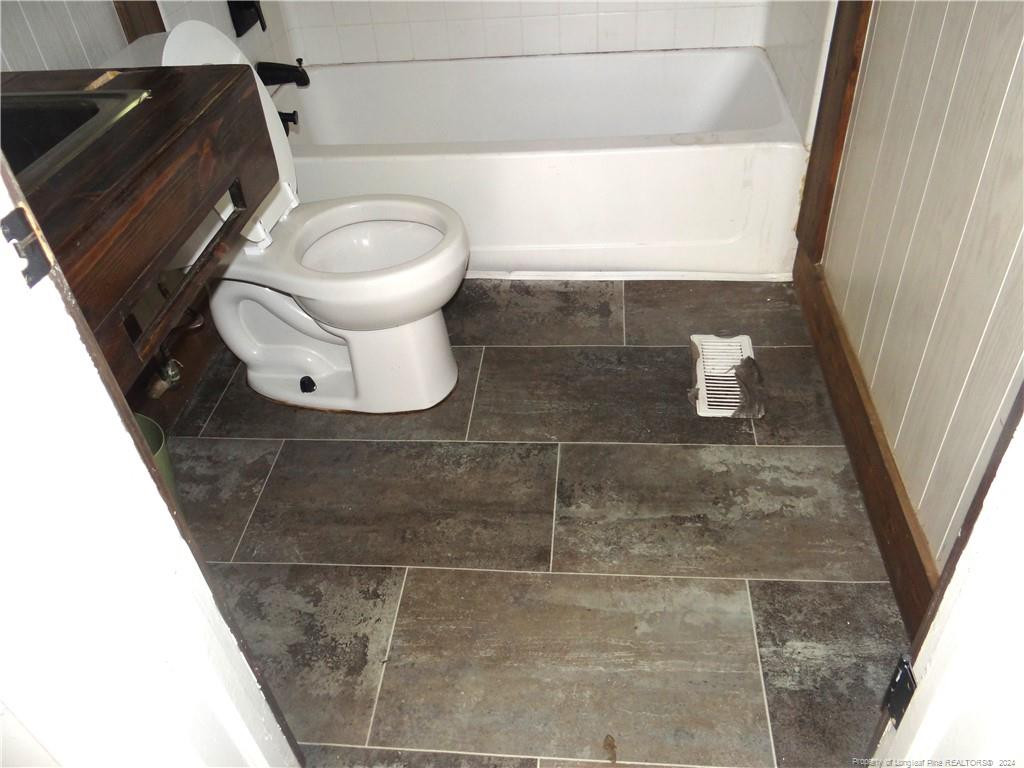 105 Kensington Circle Property Photo 9