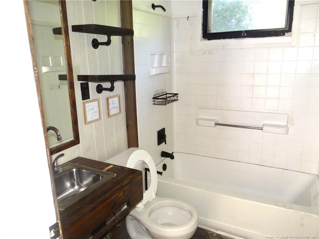 105 Kensington Circle Property Photo 10