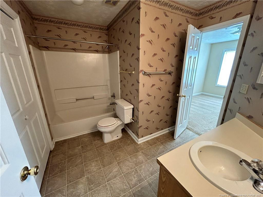 962 Stewarts Creek Drive # 7 Property Photo 9