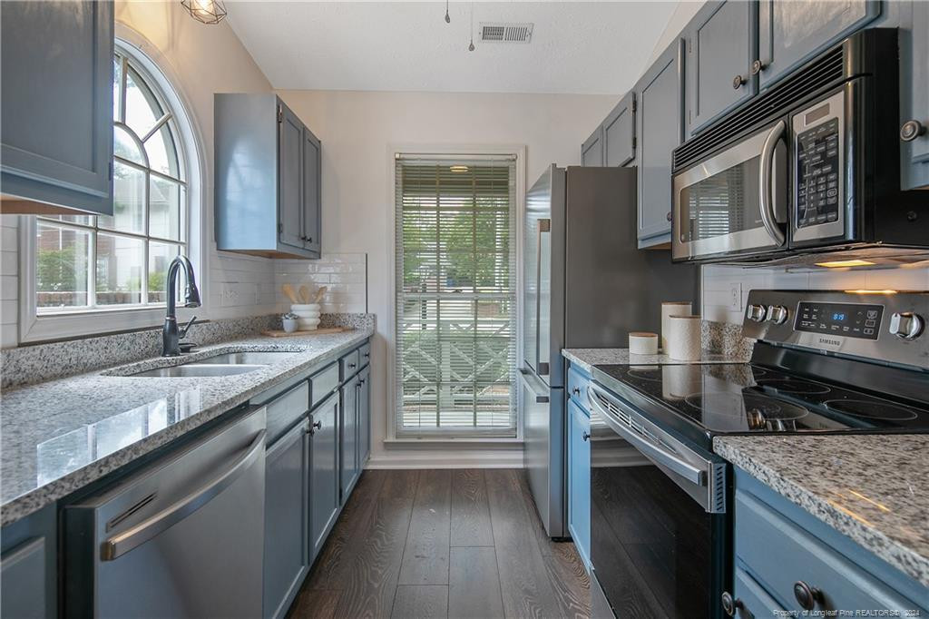 112-4 Spring Street Property Photo 18