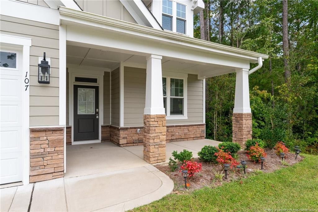 107 Glenwood Court Property Photo 2