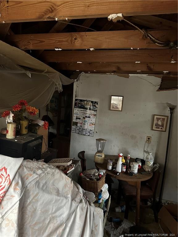 725 Barnes Drive Property Photo 3
