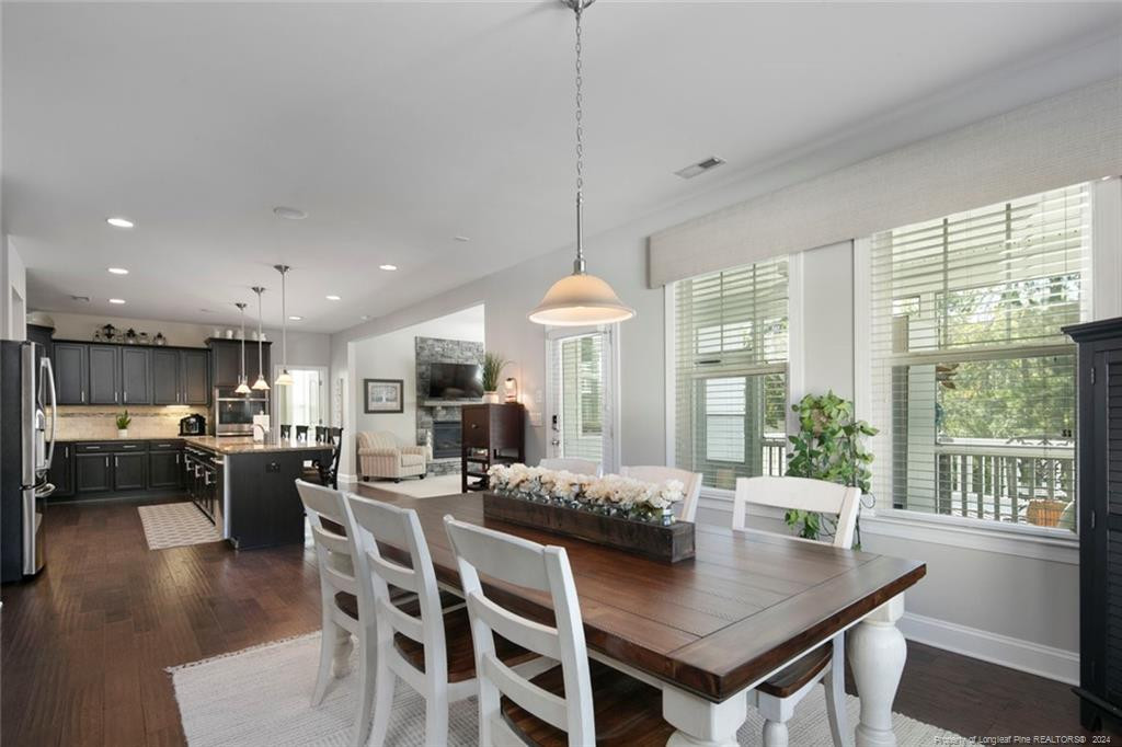 1400 Vergeland Drive Property Photo 12