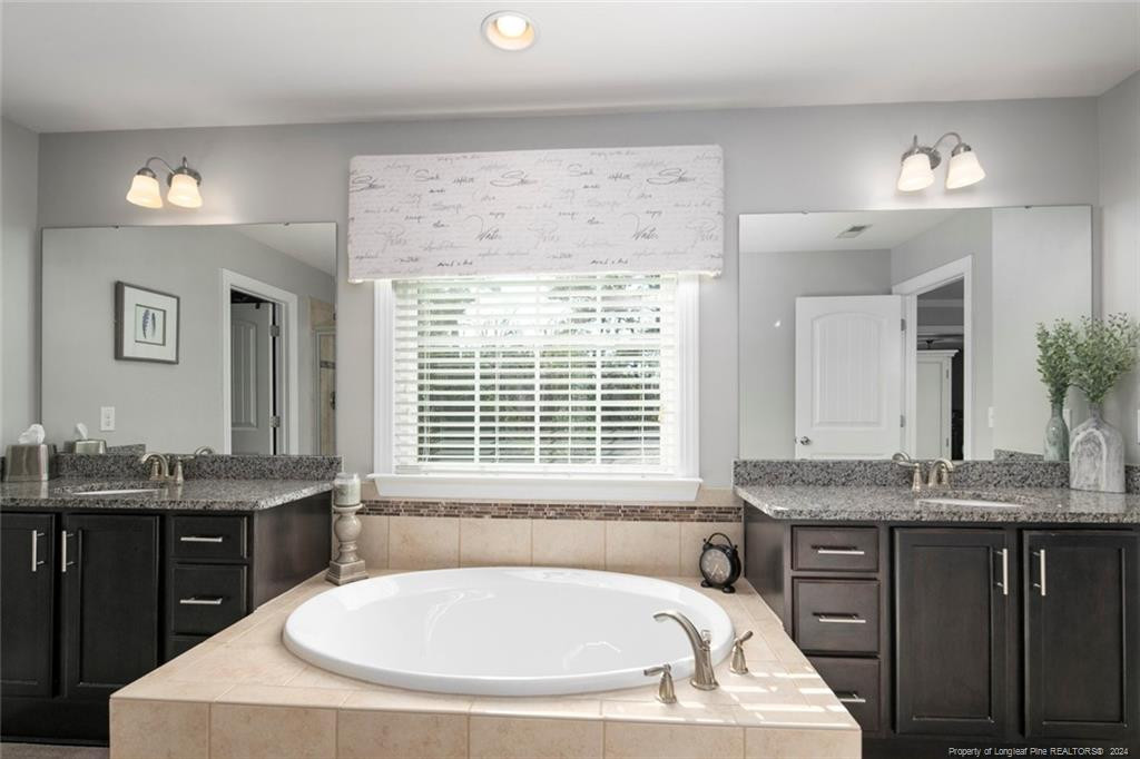 1400 Vergeland Drive Property Photo 31