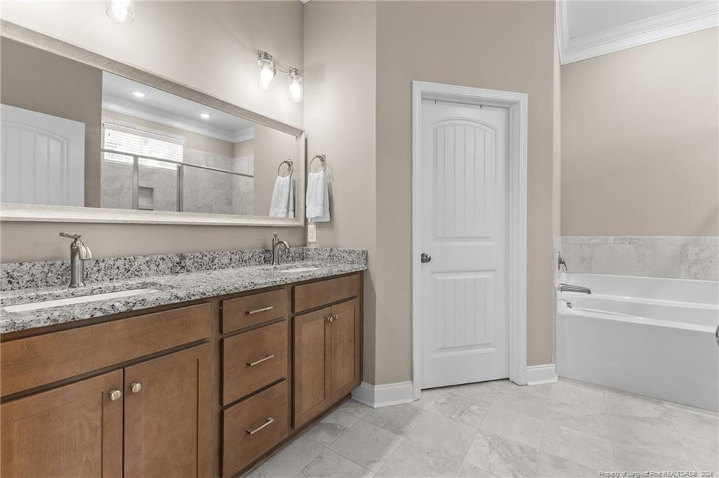 5221 Thruway Road Property Photo 13
