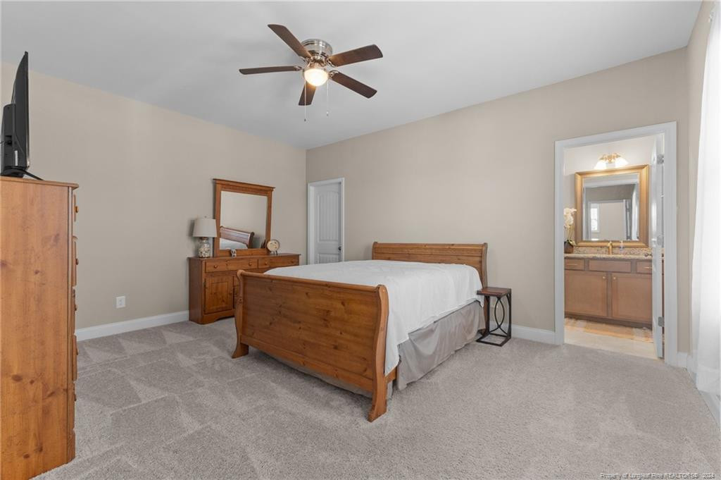 5221 Thruway Road Property Photo 18
