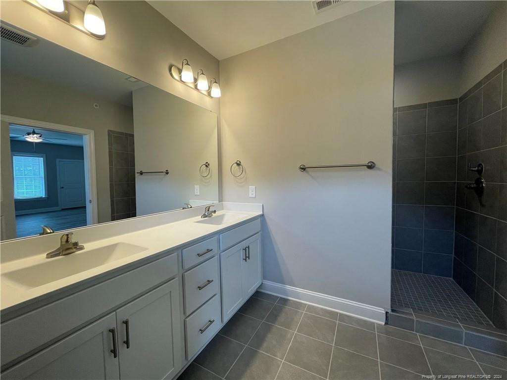 240 Gallery Drive # 304 Property Photo 5