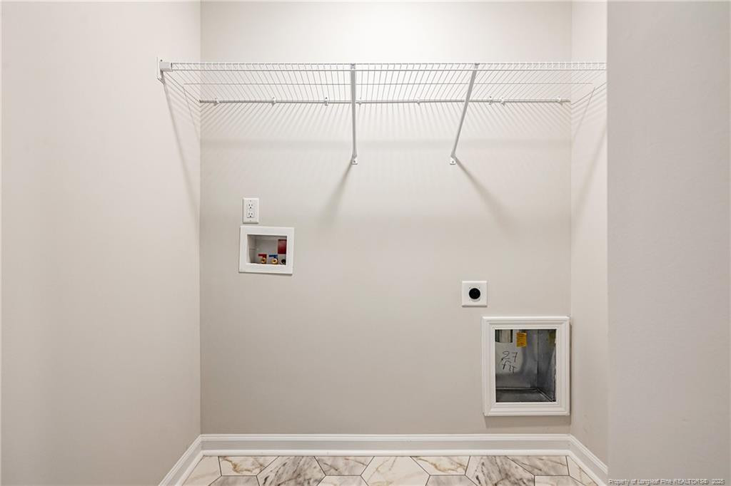 2121 Purebred Circle Property Photo 24