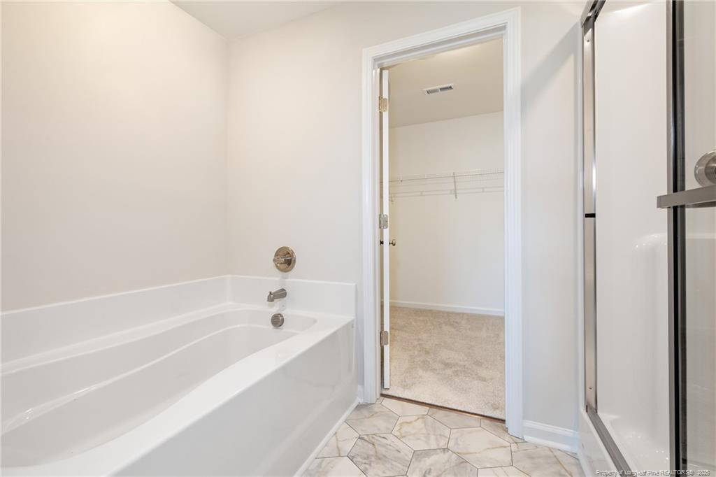 2121 Purebred Circle Property Photo 28