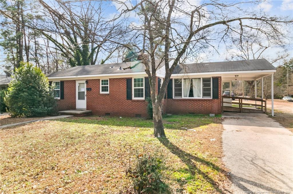 327 E Vance Street Property Photo 1