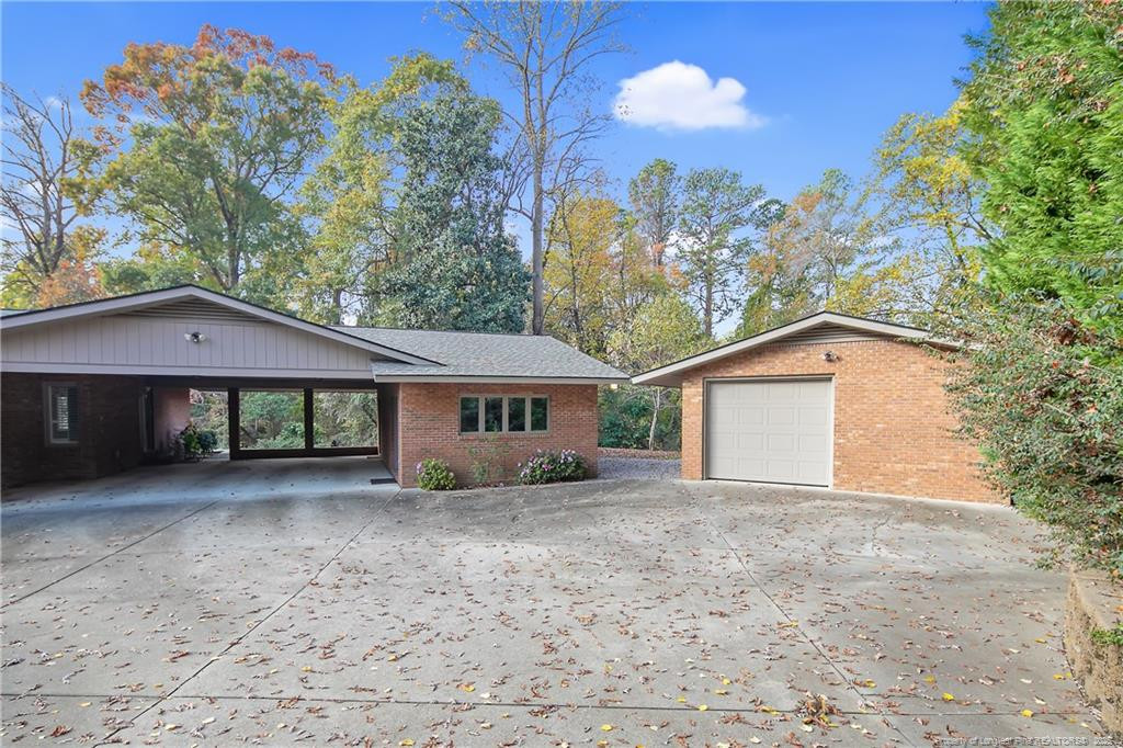 3641 Farmbrook Road Property Photo 3