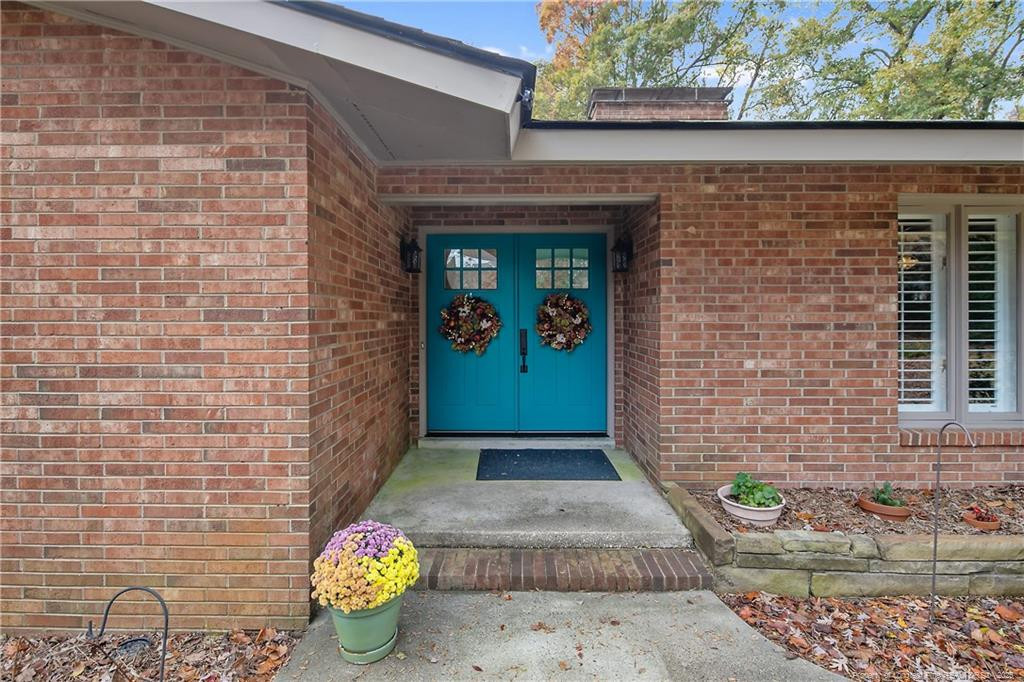 3641 Farmbrook Road Property Photo 4