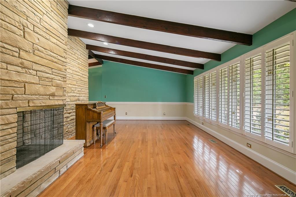 3641 Farmbrook Road Property Photo 6