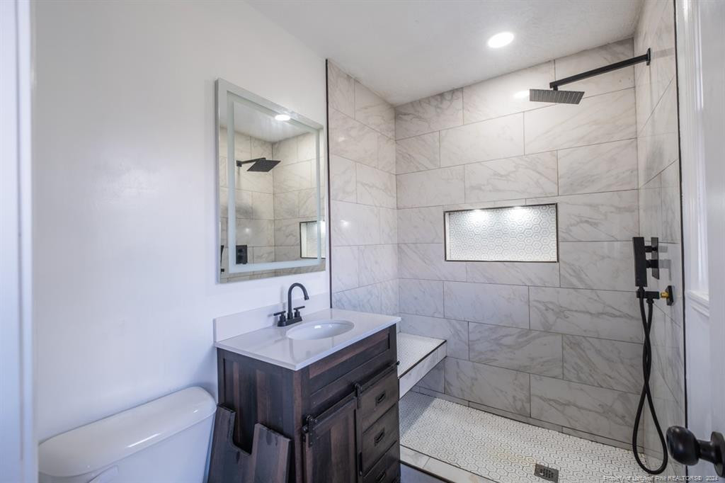 736 Tobermory Road Property Photo 12