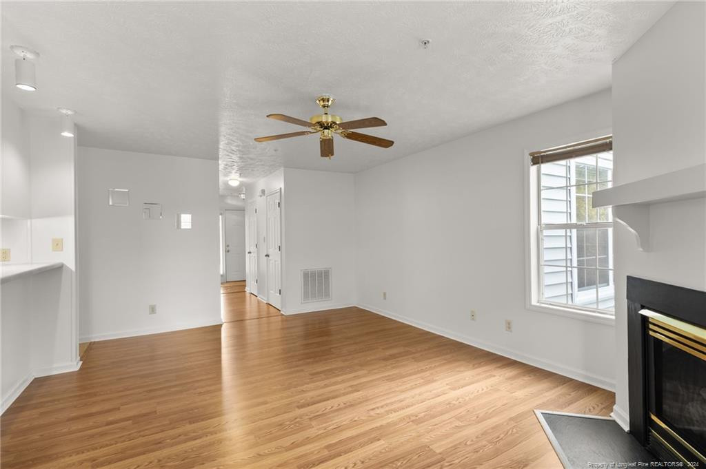 209 Waterdown Drive # 6 Property Photo 8