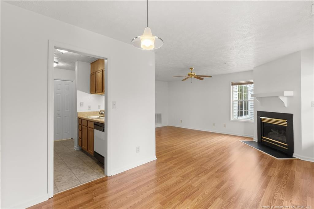 209 Waterdown Drive # 6 Property Photo 10