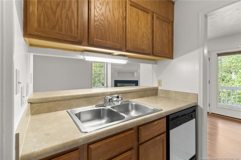 209 Waterdown Drive # 6 Property Photo 13