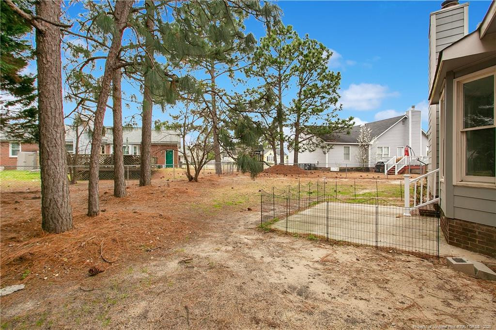 5319 Thackeray Drive Property Photo 3