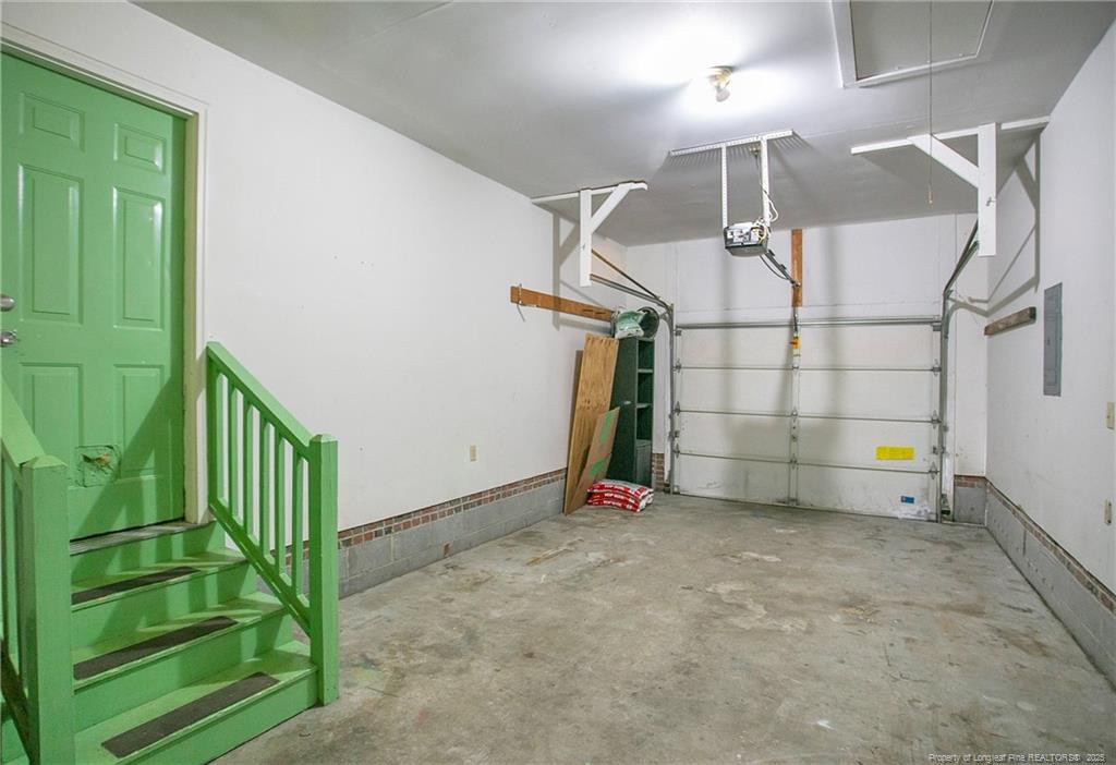 5319 Thackeray Drive Property Photo 4