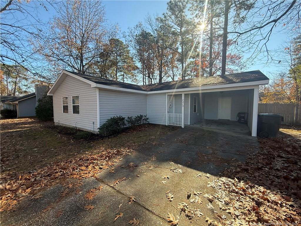 7213 Reedy Creek Drive Property Photo 1