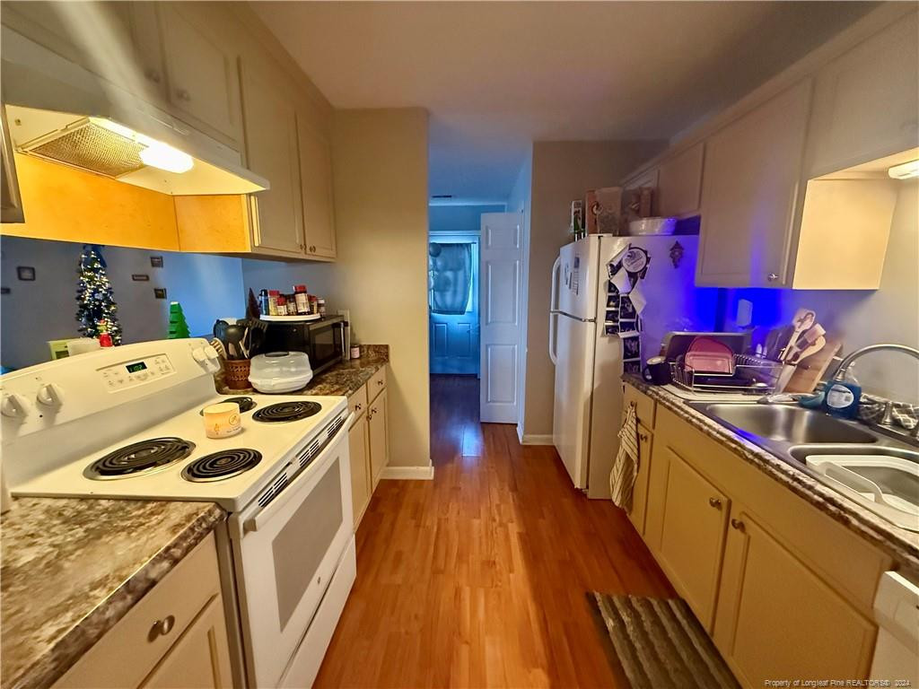 7213 Reedy Creek Drive Property Photo 3