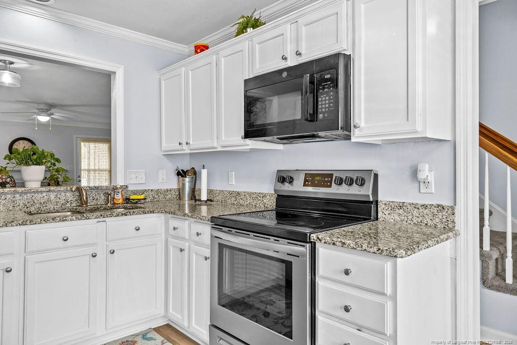 308 Ayrshire Court Property Photo 7