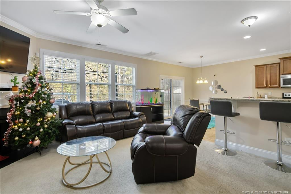 1033 Bombay Drive Property Photo 6